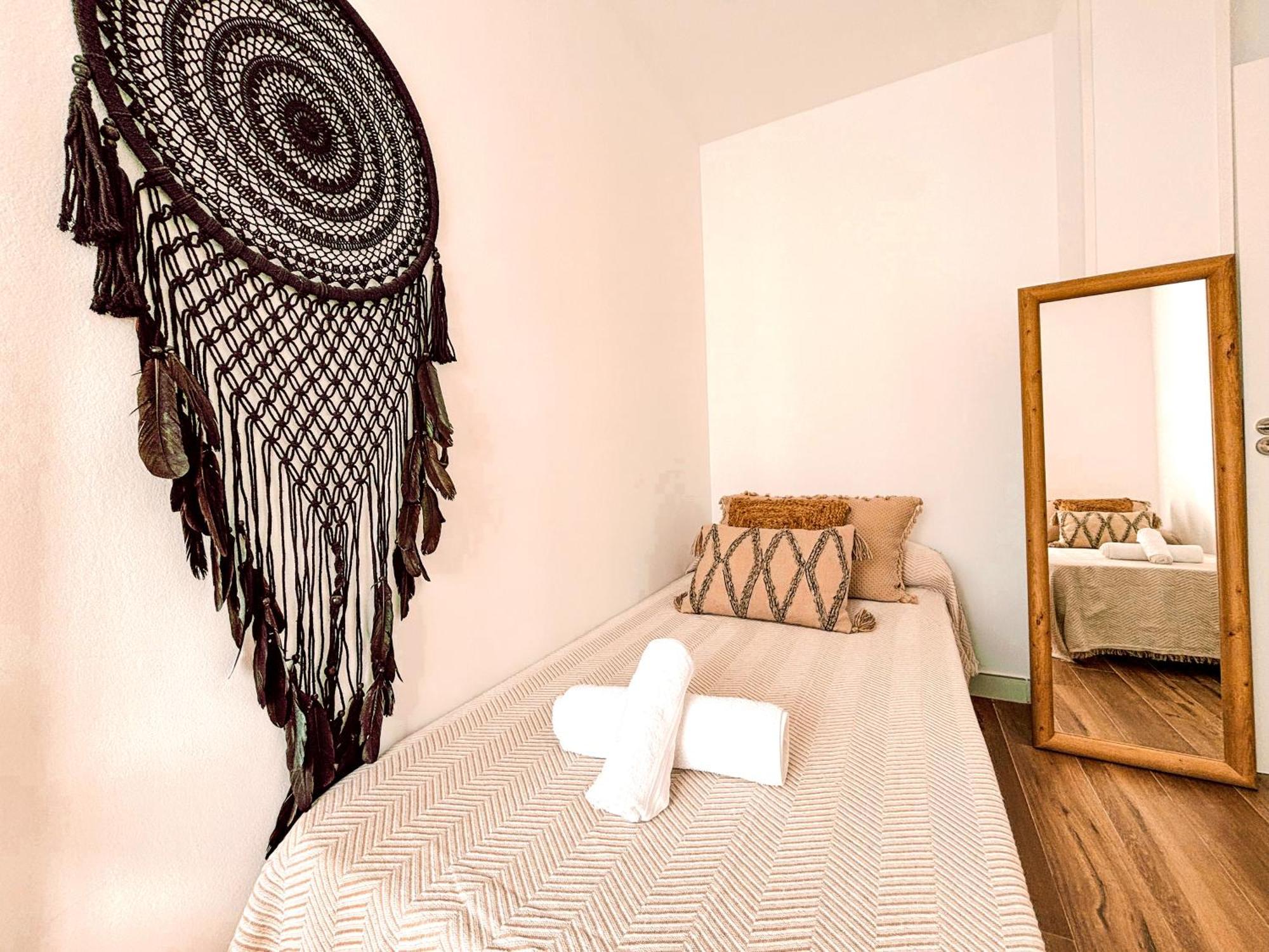 Chakra House Fuerteventura - Affordable Rooms In A Cozy Guesthouse Corralejo Eksteriør billede