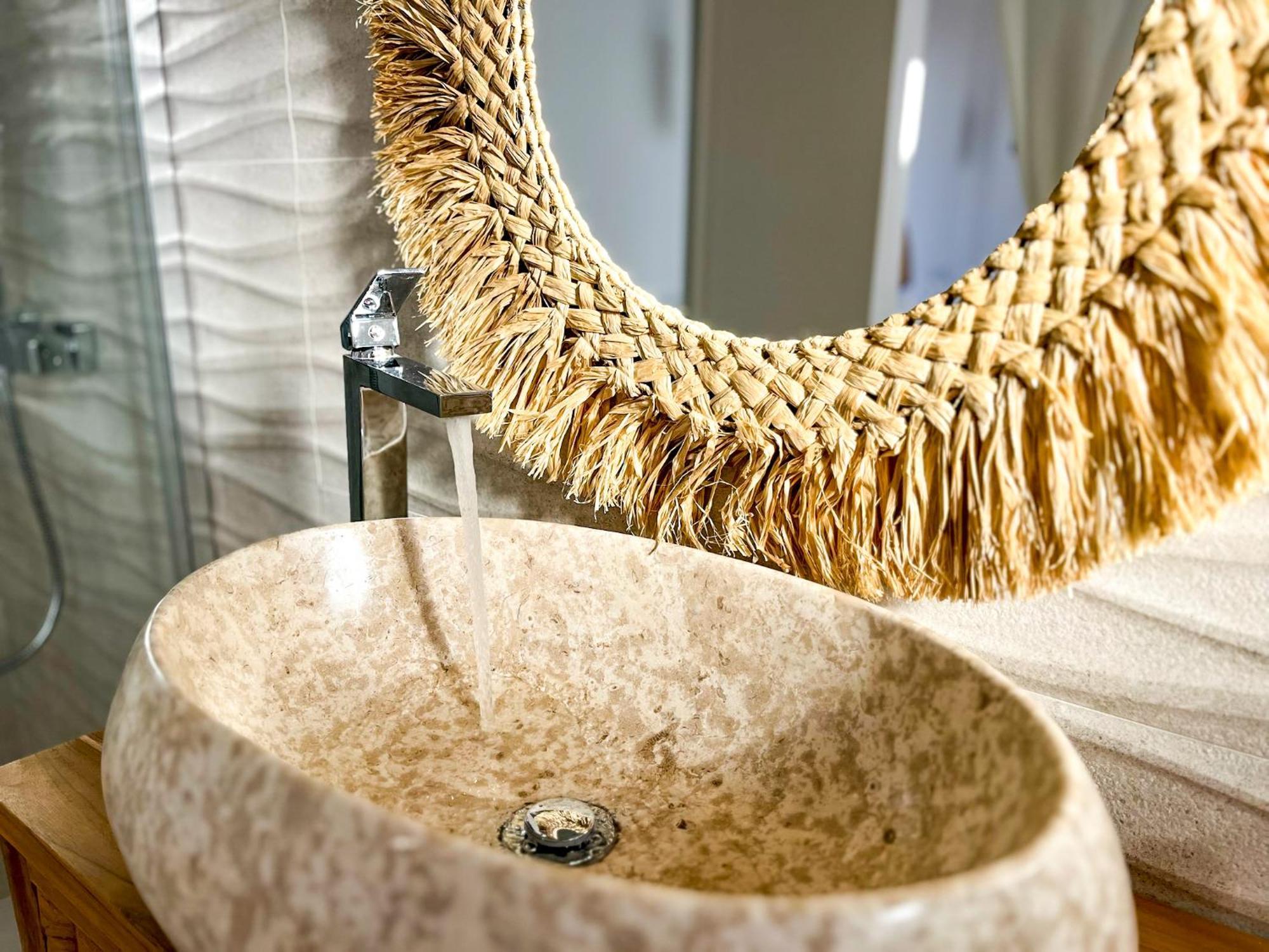 Chakra House Fuerteventura - Affordable Rooms In A Cozy Guesthouse Corralejo Eksteriør billede